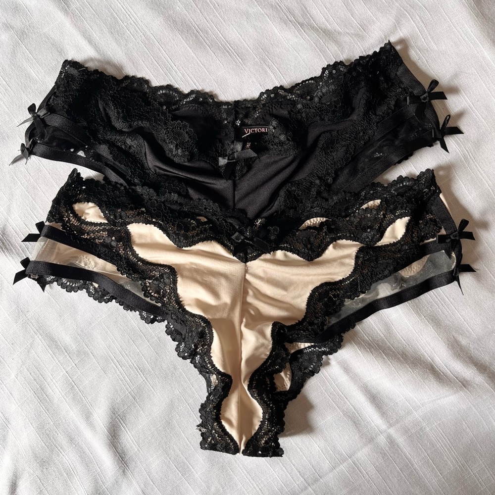 Victoria’s Secret Very Sexy Cheeky Panties Set of 2